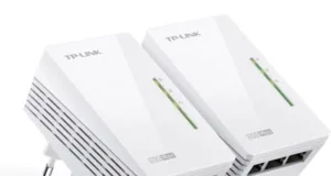 Kit de PLCs con tres puertos Gigabit Kit de PLCs con tres puertos Gigabit