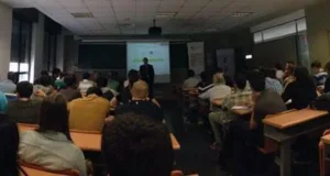 La fibra óptica beneficia a la industria