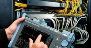 OTDR portátil con medidas automáticas OTDR portátil con medidas automáticas