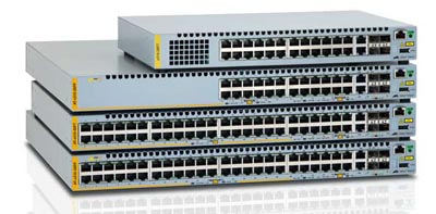 Switches apilables Fast Ethernet 