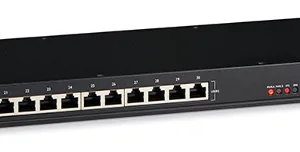 Conmutador matricial KVM compacto
