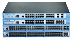 Switches de alta densidad L3 para fibra y cobre Switches de alta densidad L3 para fibra y cobre