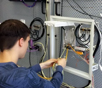 Curso de instalador para alta de clientes FTTH