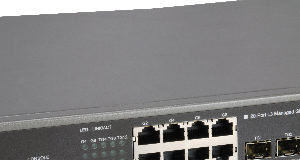 Switch Gigabit L3 con fuente redundante