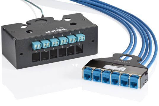 Mini panel e2XHD UTP compatible con conectores de cobre o fibra óptica