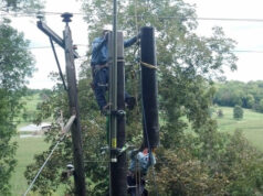 Poste con polímero reforzado de fibra FRP modular para instaladores
